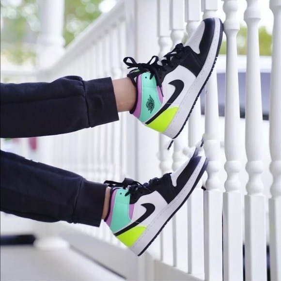 Air Jordan Mid Pastel 554725-175